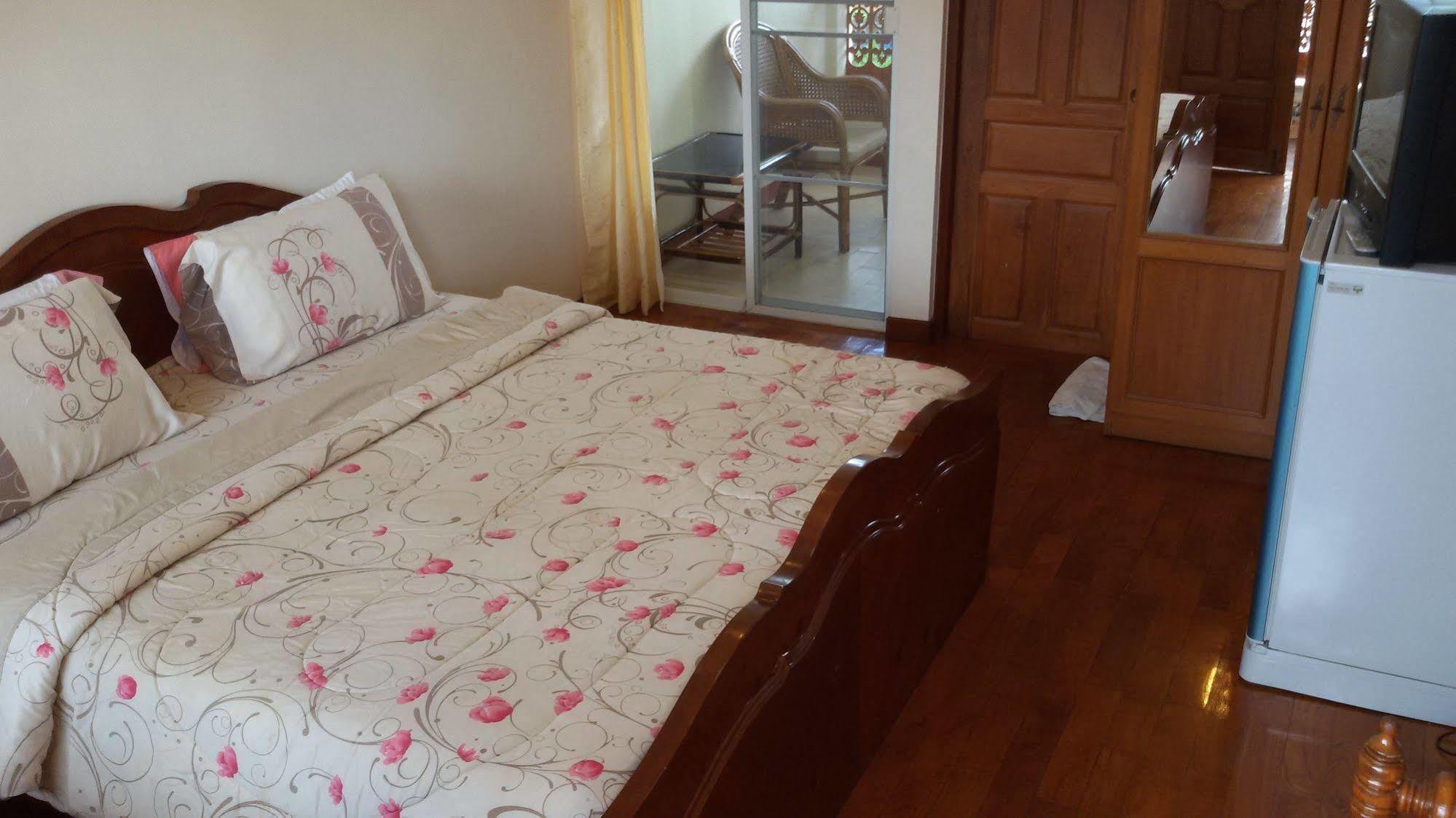 צ'יאנג מאי Your House 3 Guest House מראה חיצוני תמונה
