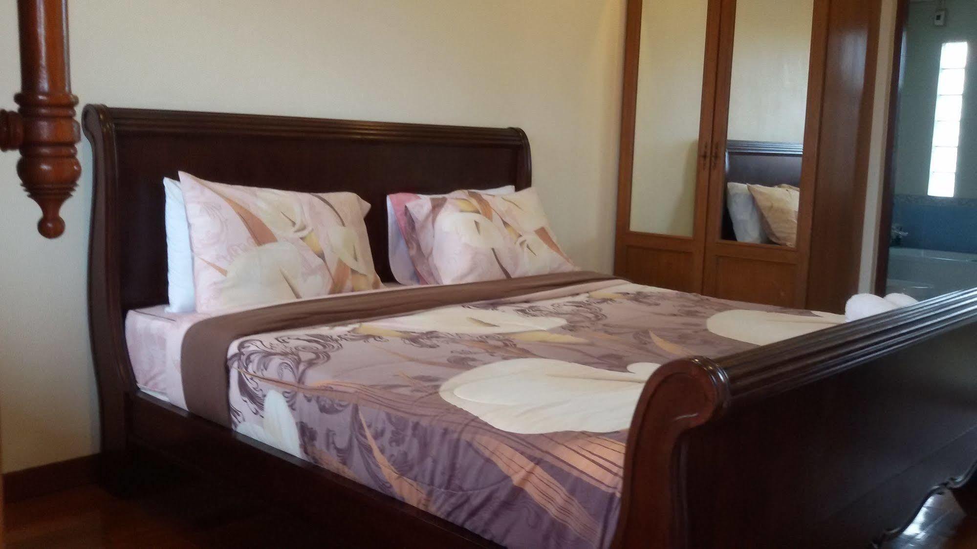 צ'יאנג מאי Your House 3 Guest House מראה חיצוני תמונה